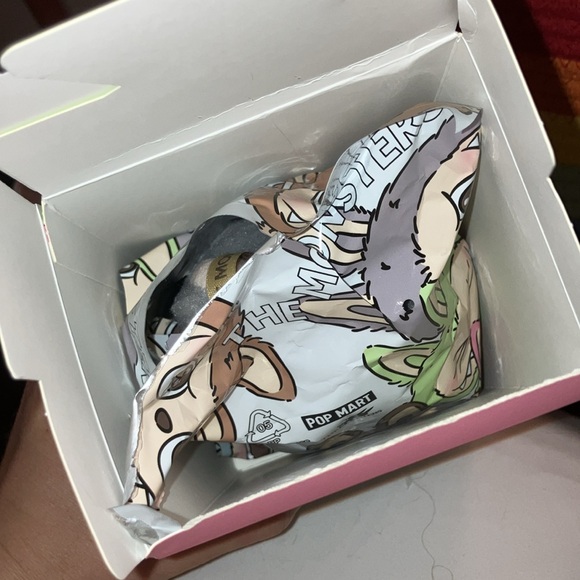 Authentic Exciting Macaron POP MART Labubu - Sesame Bean - Picture 4 of 5